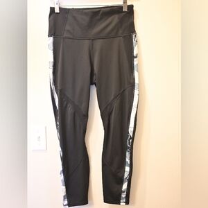 Athleta Black Athletic Leggings White Blue Side Print Panels Back Zipper M